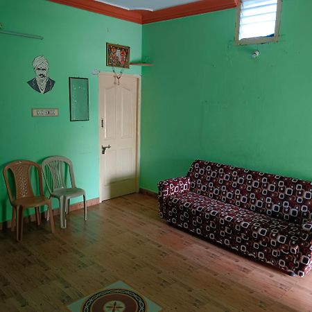 Ashwin Home Stay Tiruvannāmalai Esterno foto