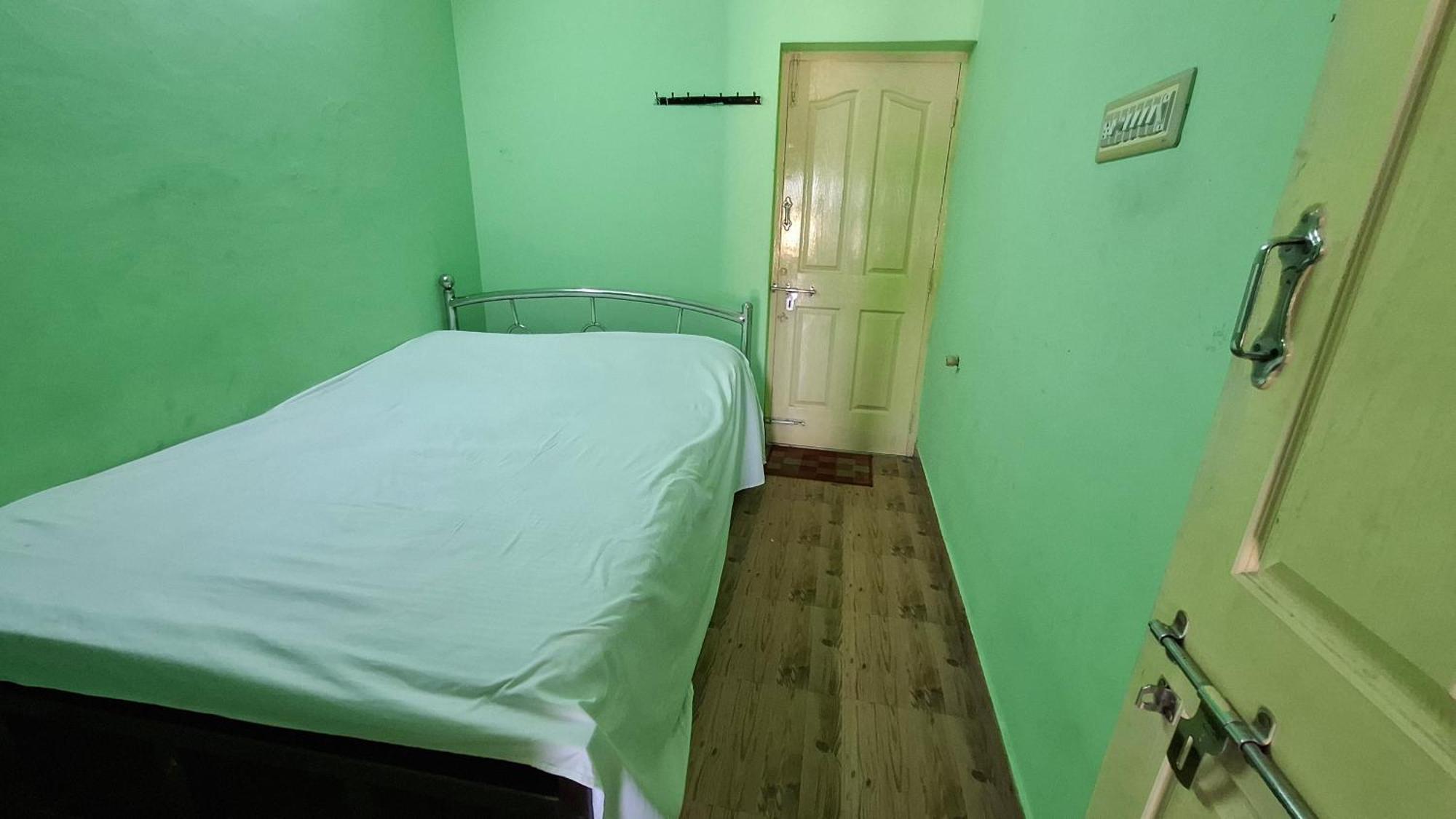 Ashwin Home Stay Tiruvannāmalai Esterno foto